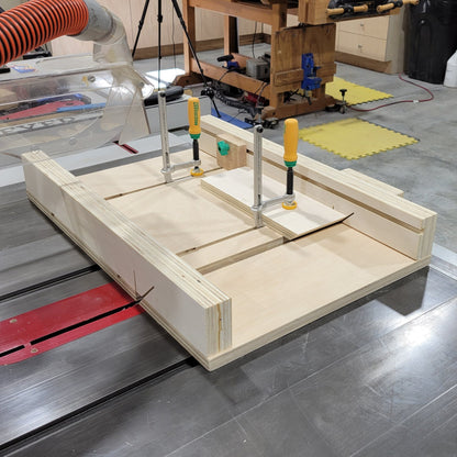 DIY Plans - Small Crosscut & Miter Sled For Table Saws